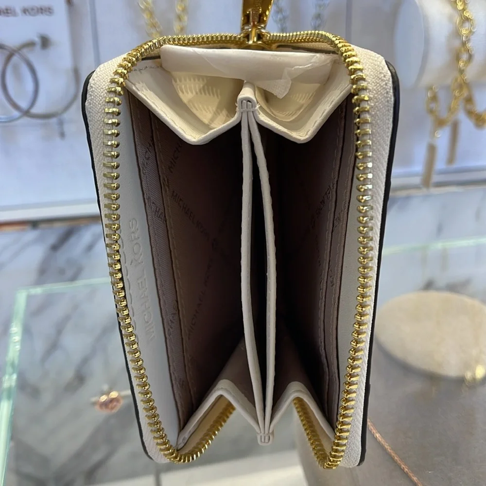 Michael Kors Women Medium Zip Around Card Case Coin Pouch Wallet Light Cream
NWT - Picture 9 of 16